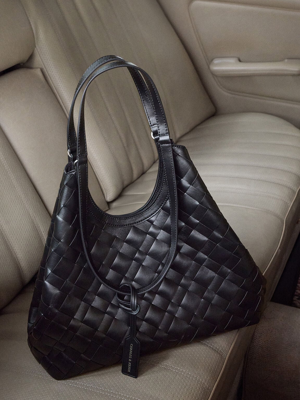 CHARLES & KEITH Exclusive / Ivette Woven Tote Bag - Noir