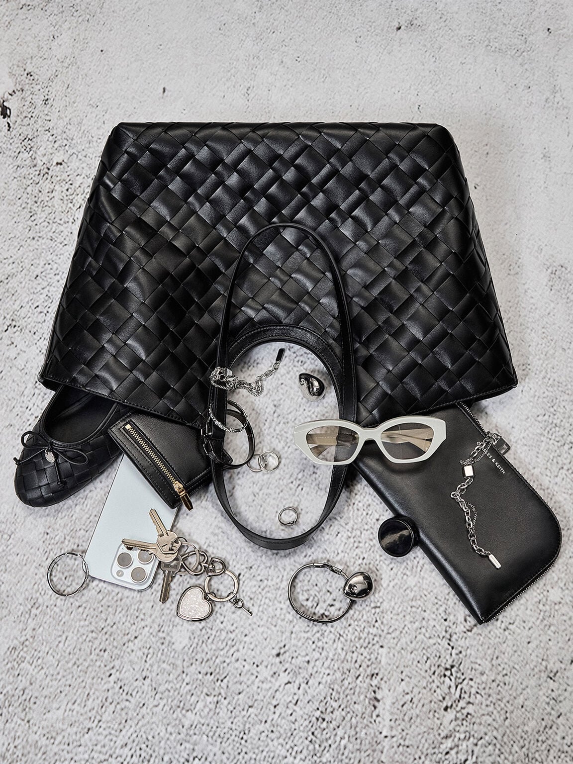 CHARLES & KEITH Exclusive / Ivette Woven Tote Bag - Noir
