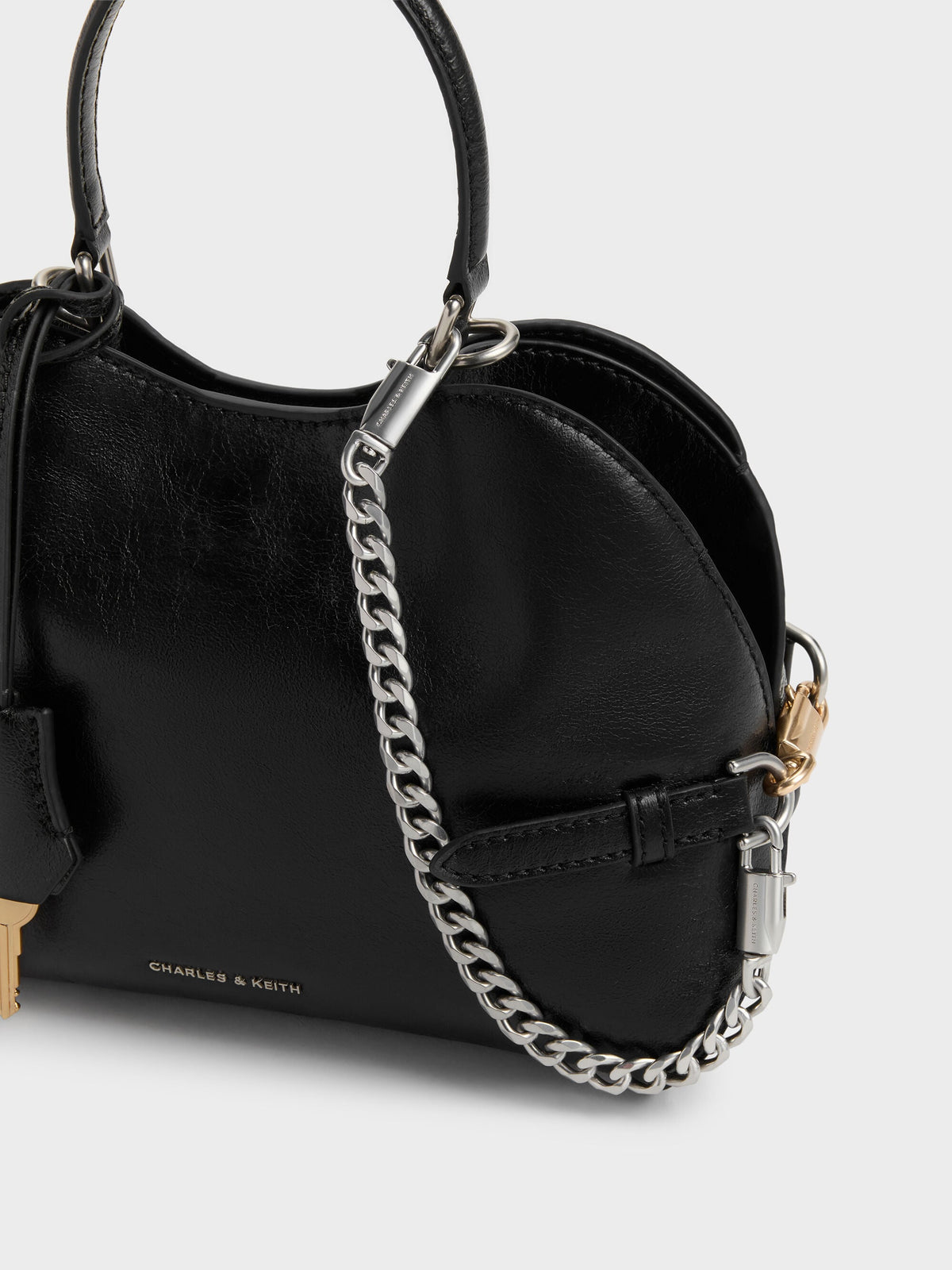 CHARLES & KEITH Customer Favorite / Delfina Chain Side-Belt Tote Bag - Noir