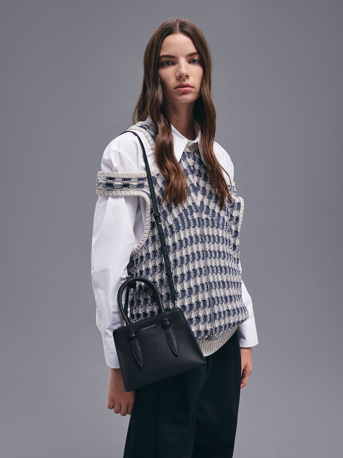 CHARLES & KEITH Top Pick / Allyn Structured Trapeze Tote Bag - Noir