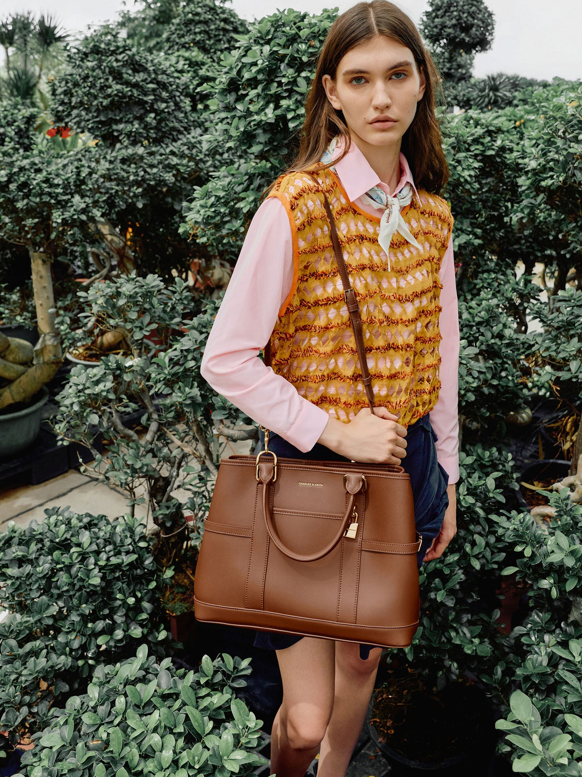 CHARLES & KEITH Sale / Scottie Tote Bag - Chocolate