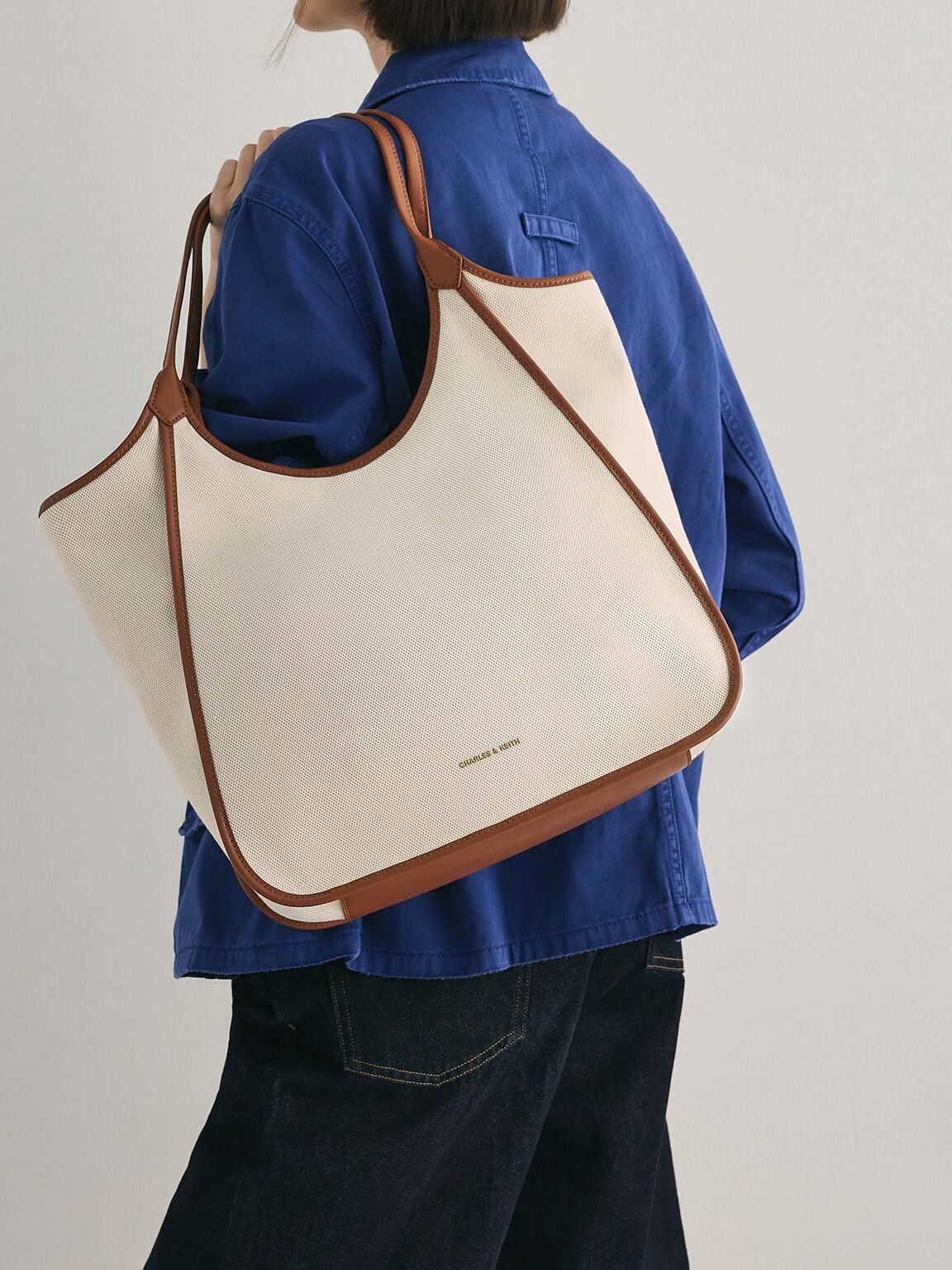 CHARLES & KEITH Essential / Sianna Canvas Contrast-Trim Tote Bag - Taupe Canvas