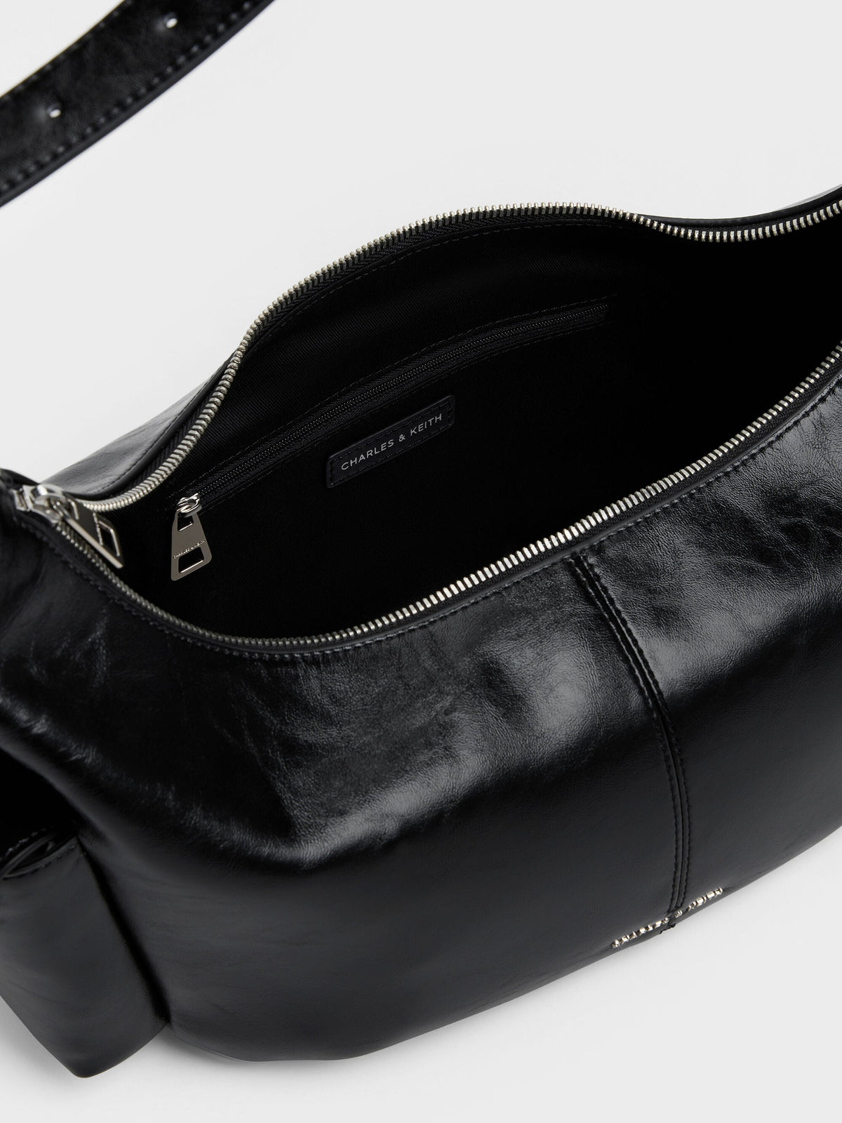 CHARLES & KEITH Great Value / Large Bessie Side-Pocket Hobo Bag - Noir