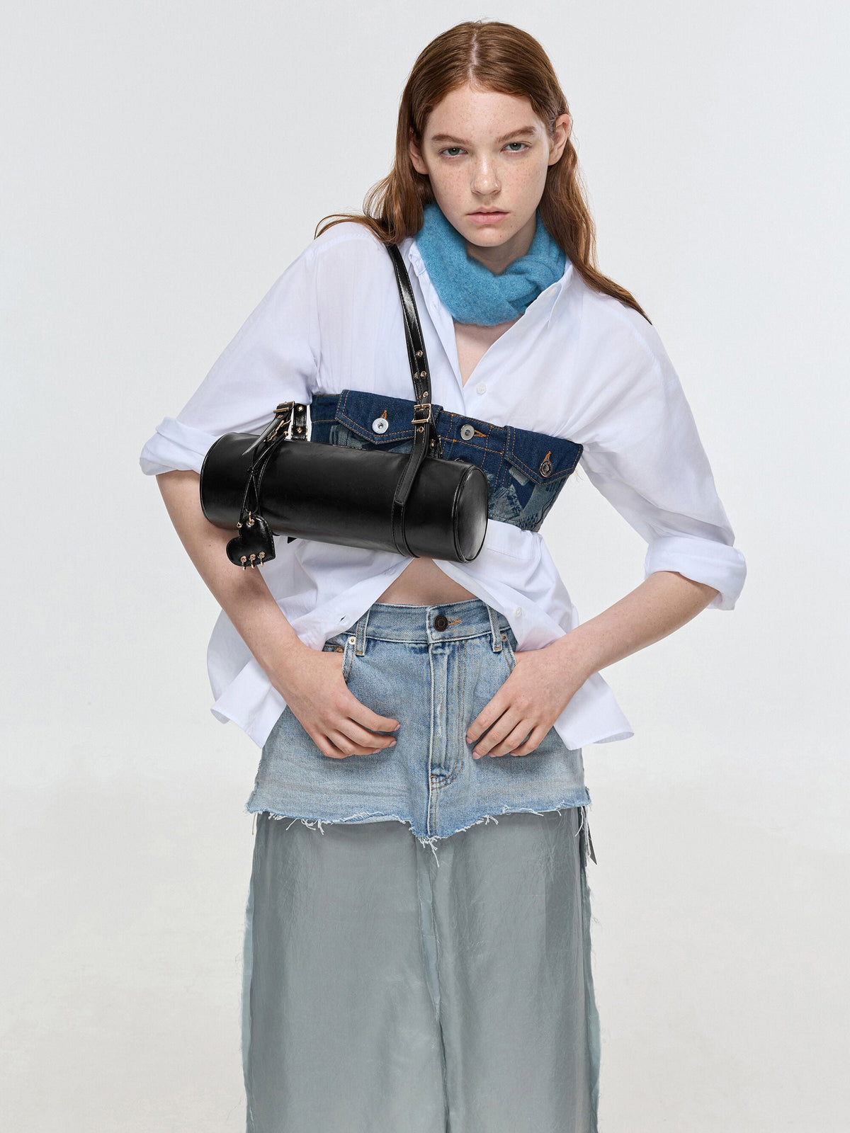 CHARLES & KEITH Signature / Rey Elongated Shoulder Bag - Black