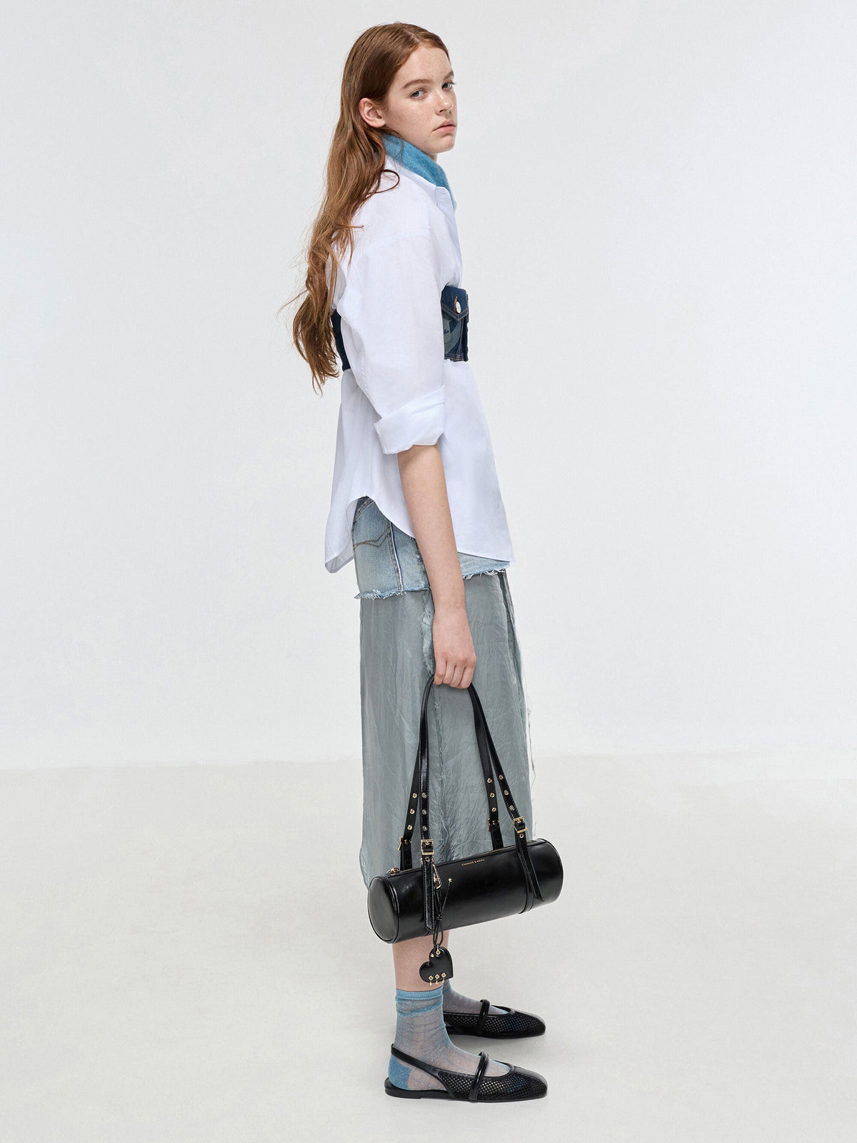 CHARLES & KEITH Signature / Rey Elongated Shoulder Bag - Black