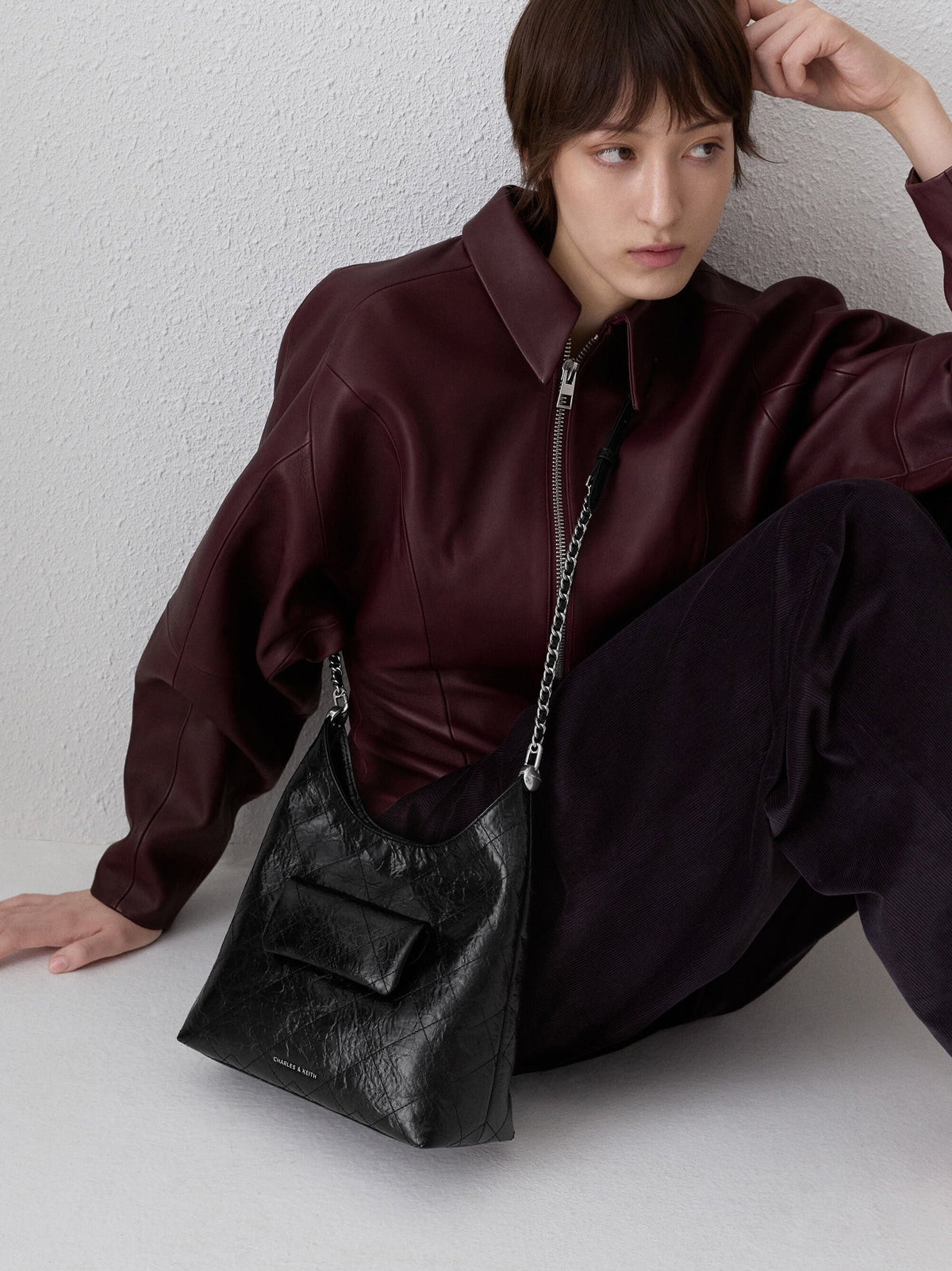 CHARLES & KEITH Hot Sale / Duo Quilted Front-Pocket Chain Hobo Bag - Noir