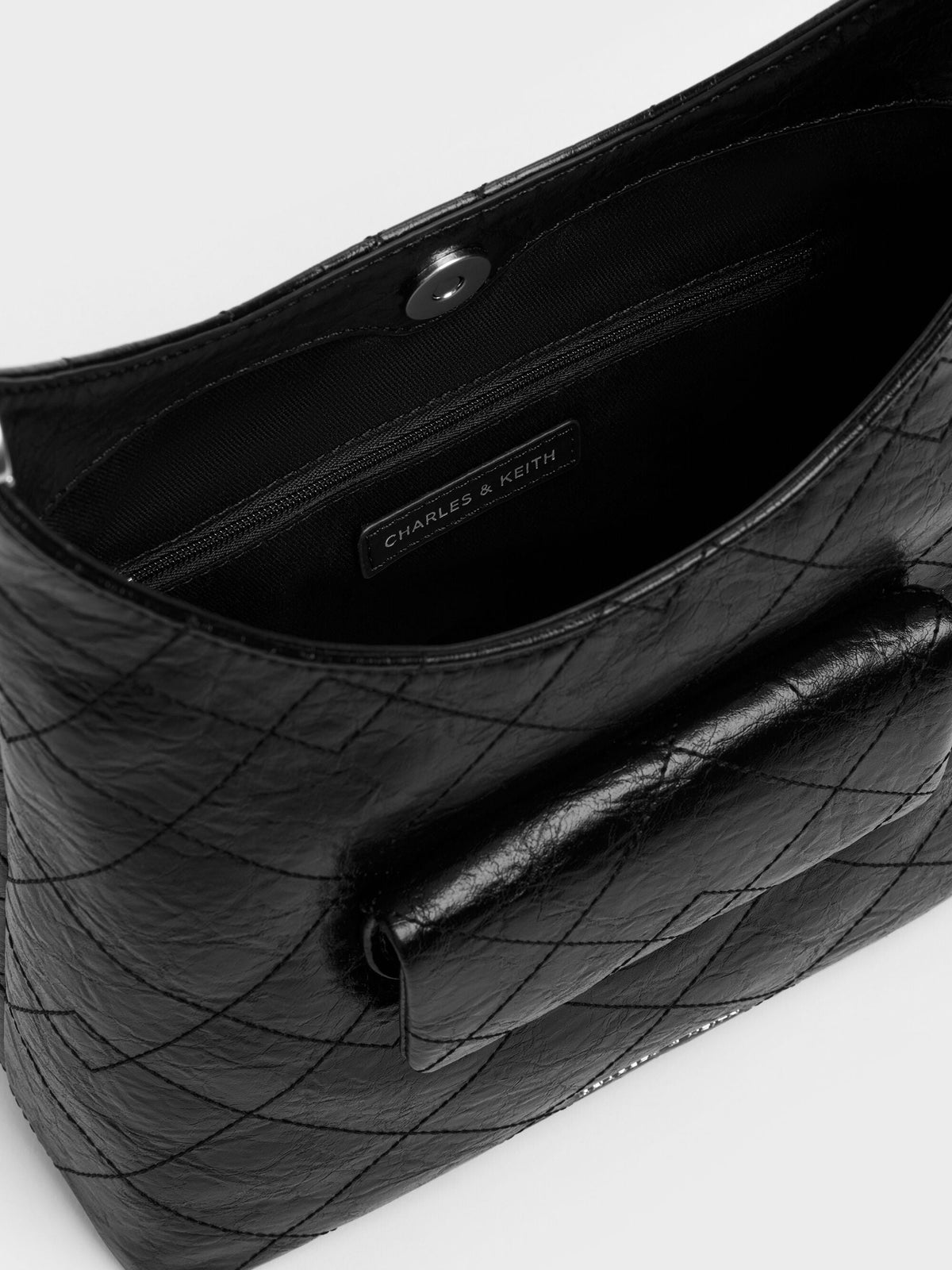CHARLES & KEITH Hot Sale / Duo Quilted Front-Pocket Chain Hobo Bag - Noir