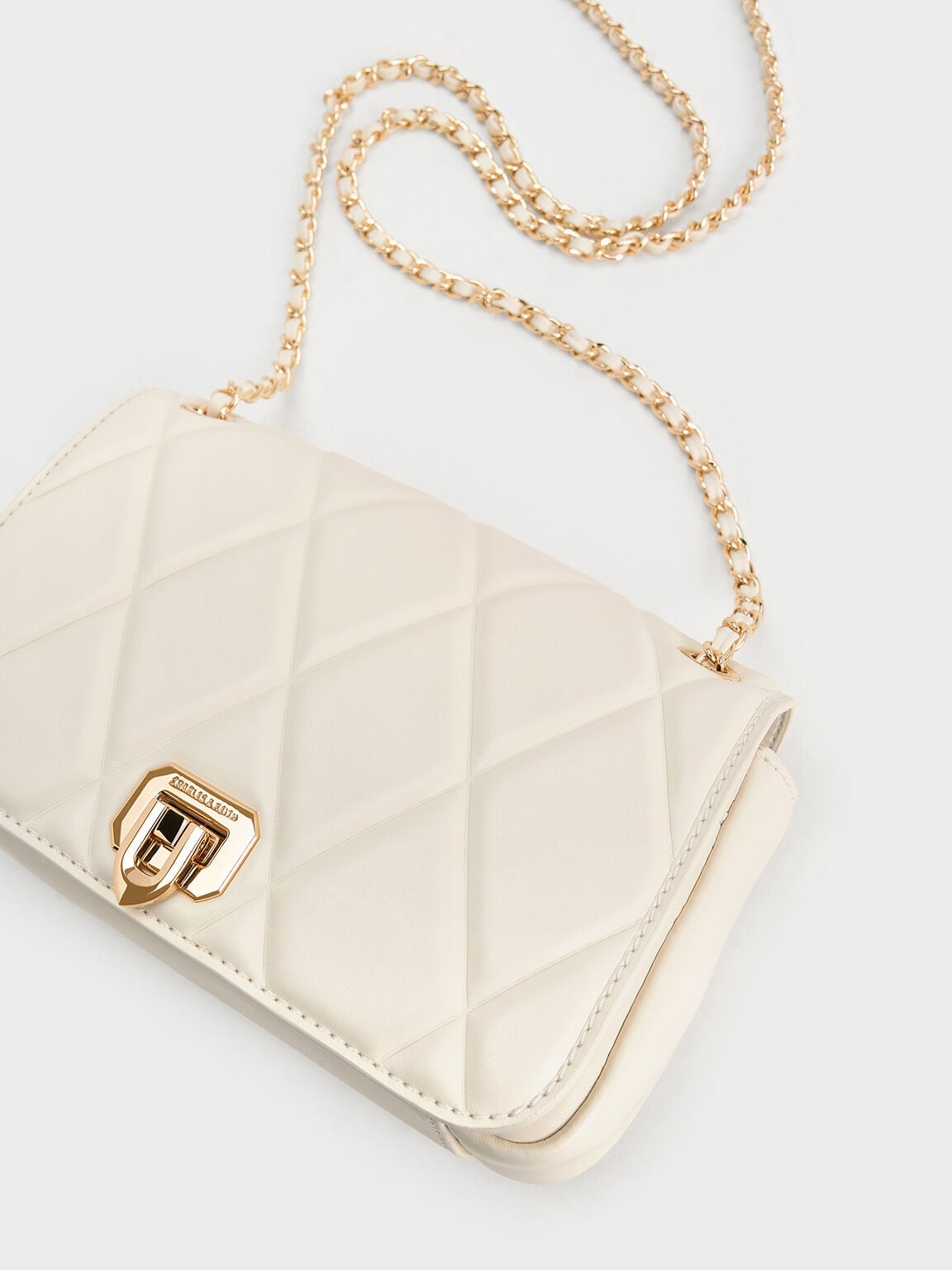 CHARLES & KEITH Best Price / Arwen Diamond-Quilt Shoulder Bag - Cream