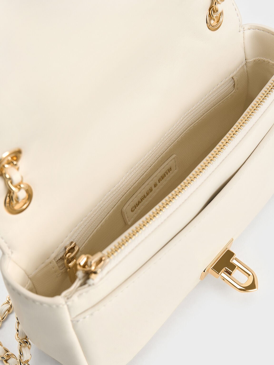 CHARLES & KEITH Best Price / Arwen Diamond-Quilt Shoulder Bag - Cream