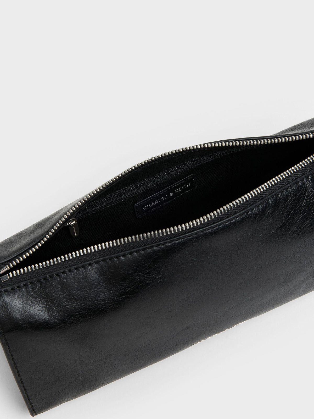 CHARLES & KEITH Classic / Delfina Elongated Shoulder Bag - Noir