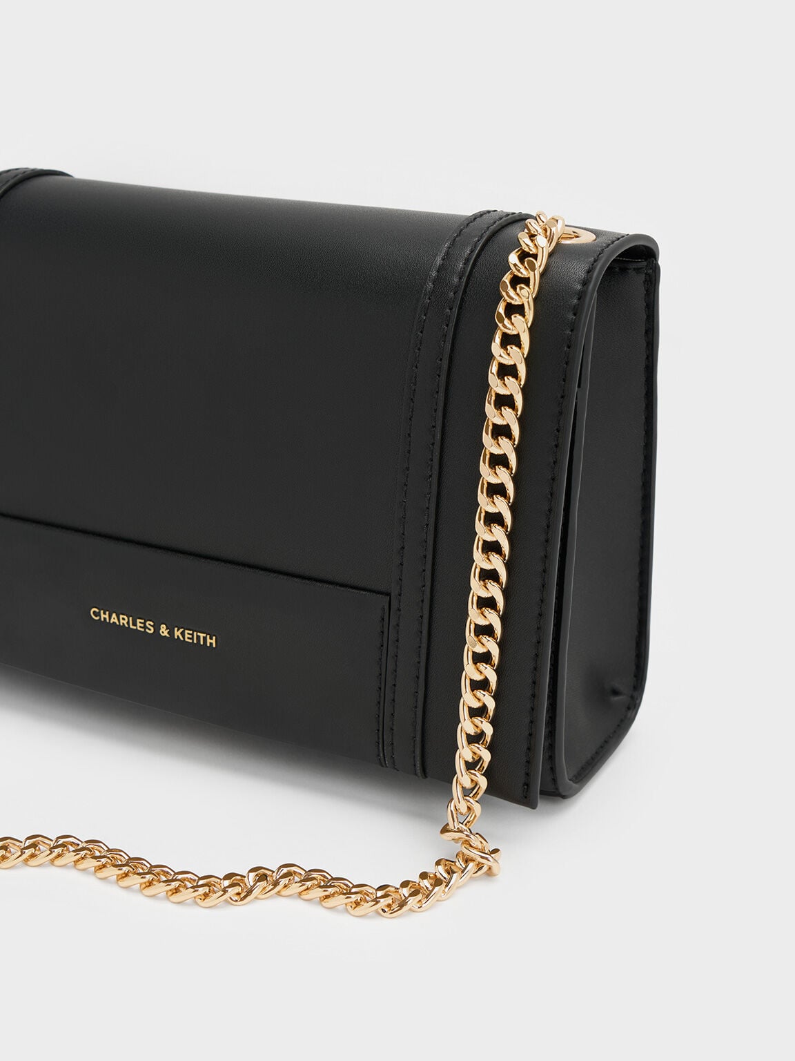 CHARLES & KEITH Recommended / Shalia Chain-Strap Shoulder Bag - Black