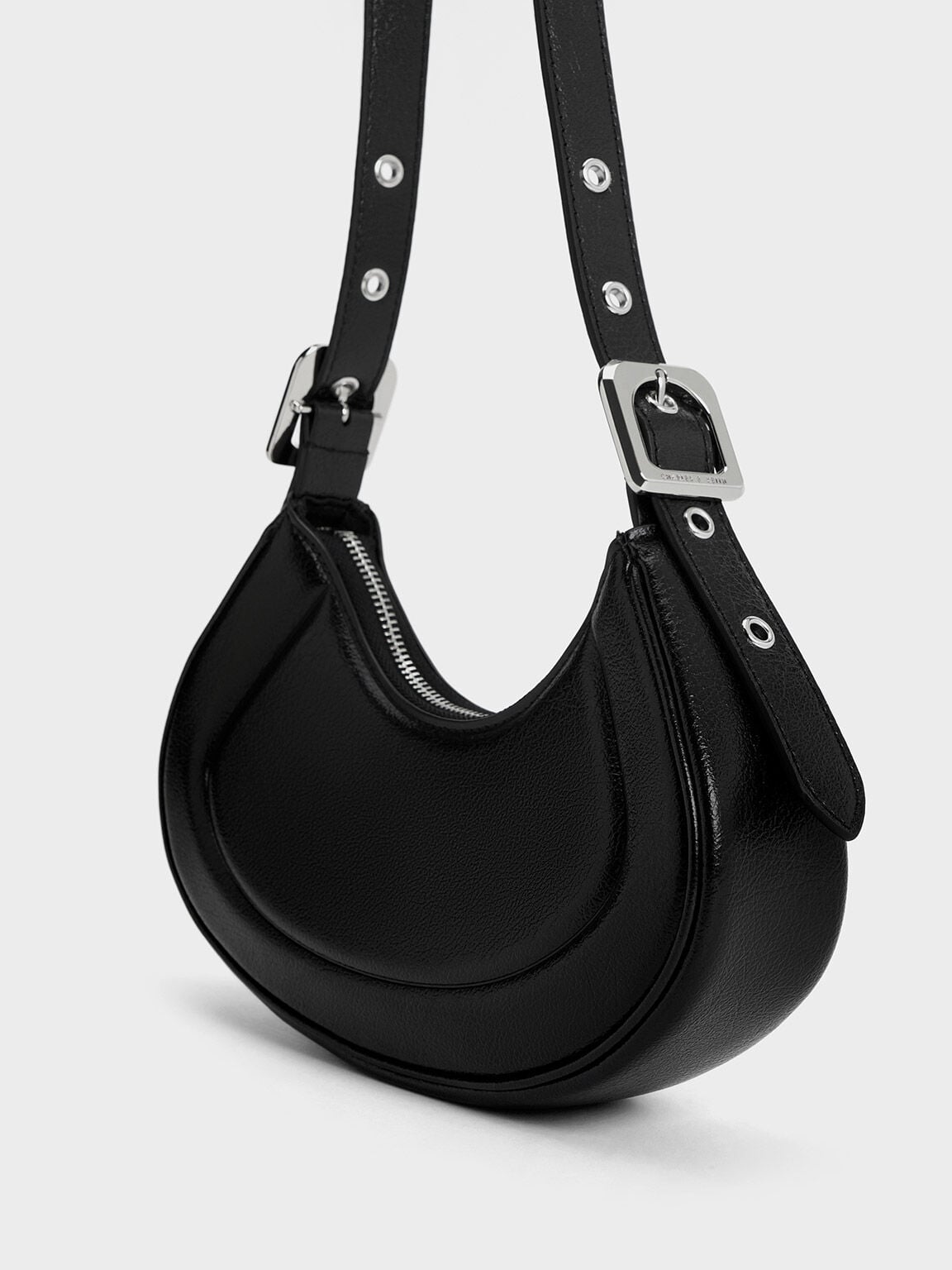 CHARLES & KEITH Classic / Petra Curved Shoulder Bag - Noir