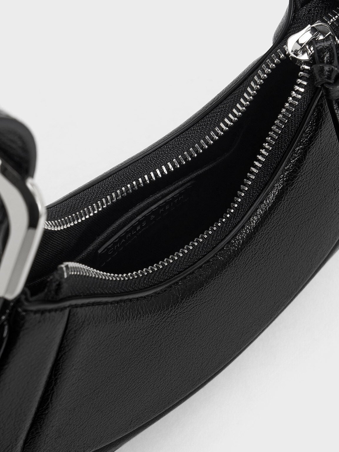 CHARLES & KEITH Classic / Petra Curved Shoulder Bag - Noir
