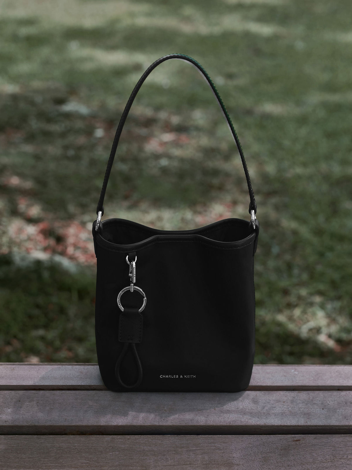 CHARLES & KEITH Sale / Levy Nylon Bucket Bag - Noir