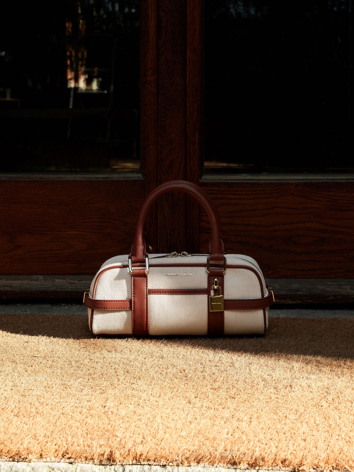 CHARLES & KEITH Top Pick / Scottie Canvas Bowling Bag - Brick