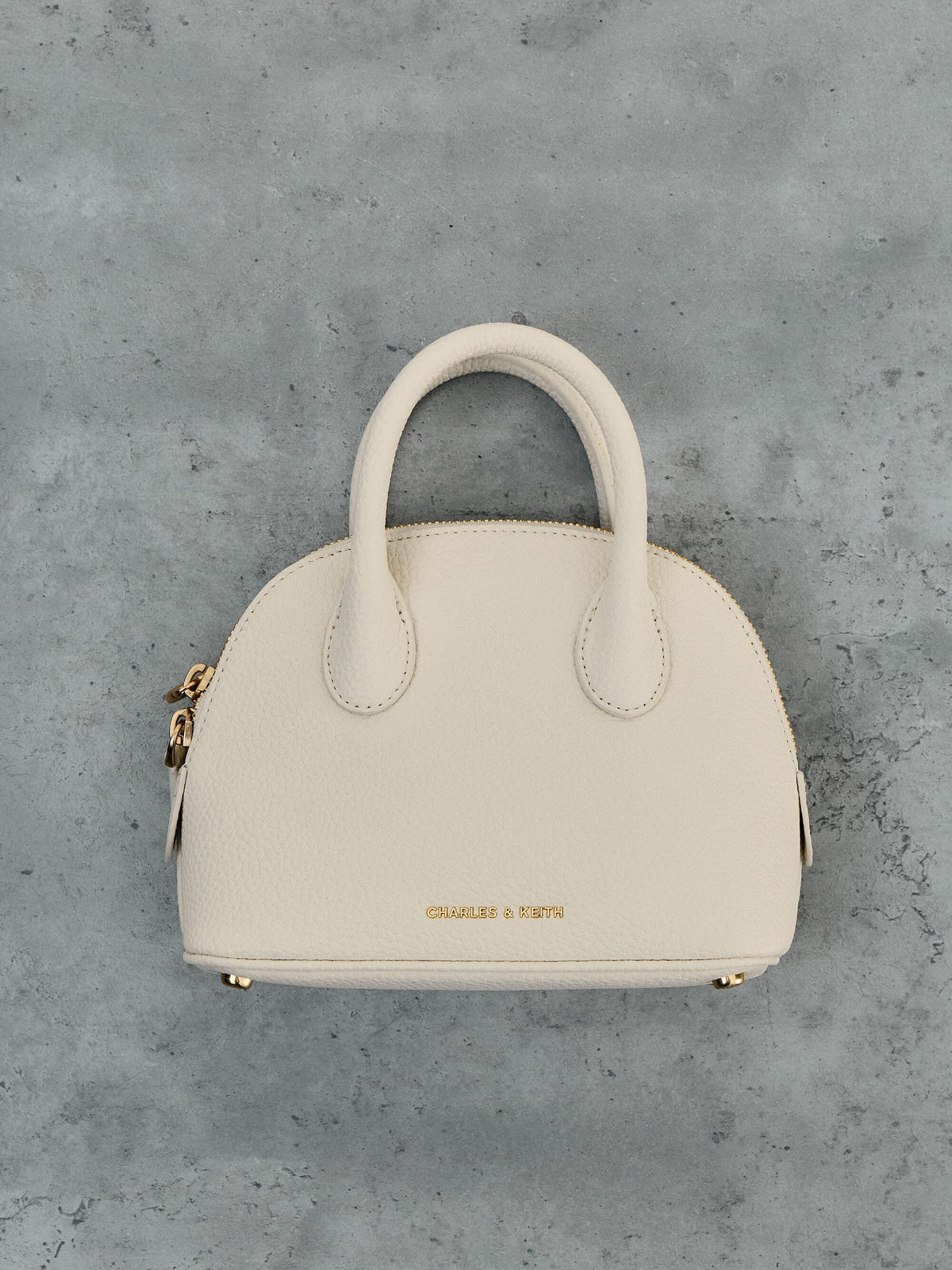 CHARLES & KEITH Everyday / Beryl Bowling Bag - Cream