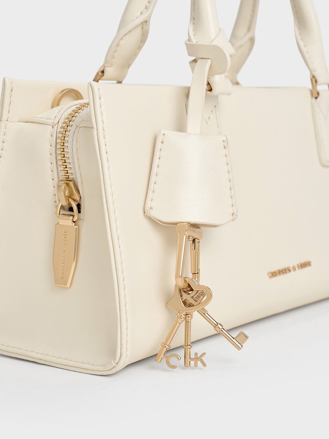 CHARLES & KEITH Customer Favorite / Kerry Top Handle Bag - Cream