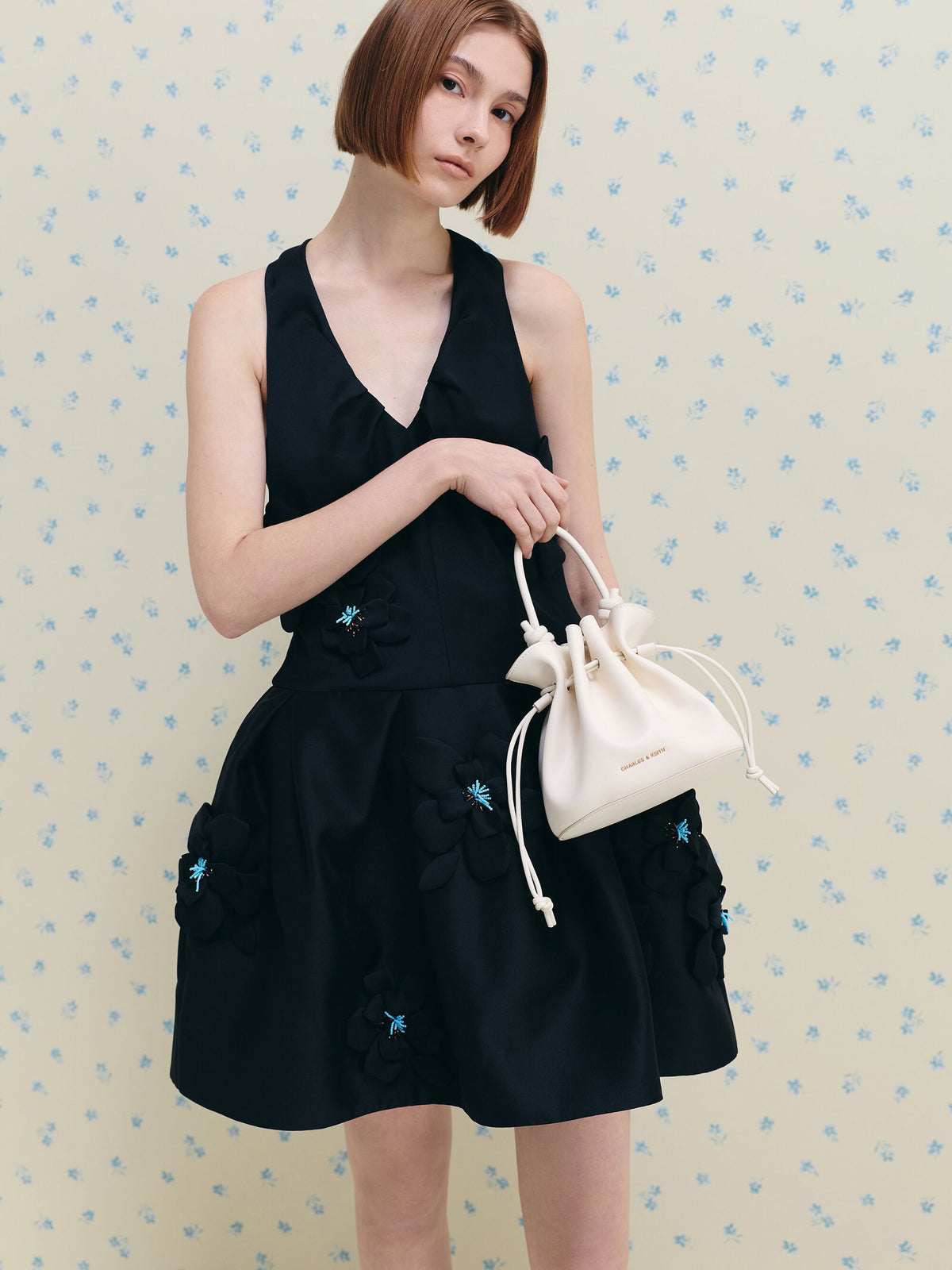 CHARLES & KEITH Customer Favorite / Sammie Drawstring Bucket Bag - Cream