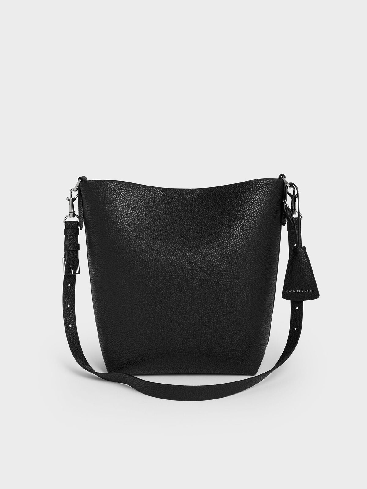 CHARLES & KEITH Recommended / Beryl Bucket Bag - Noir