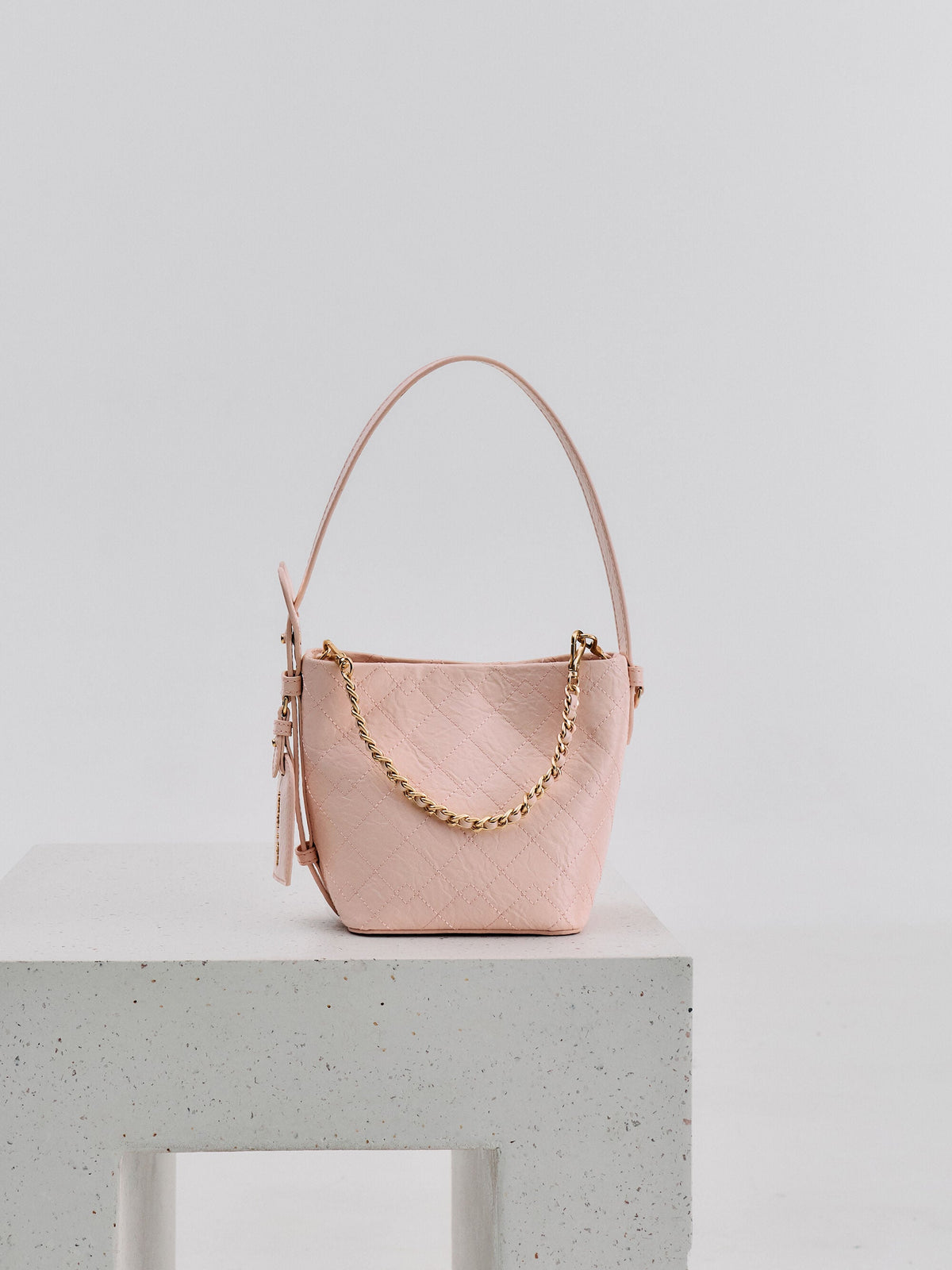 CHARLES & KEITH Quality / Duo Quilted Chain Bucket Bag - Soft Pink