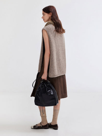 CHARLES & KEITH Classic / Neva Two-Way Bucket Bag - Noir