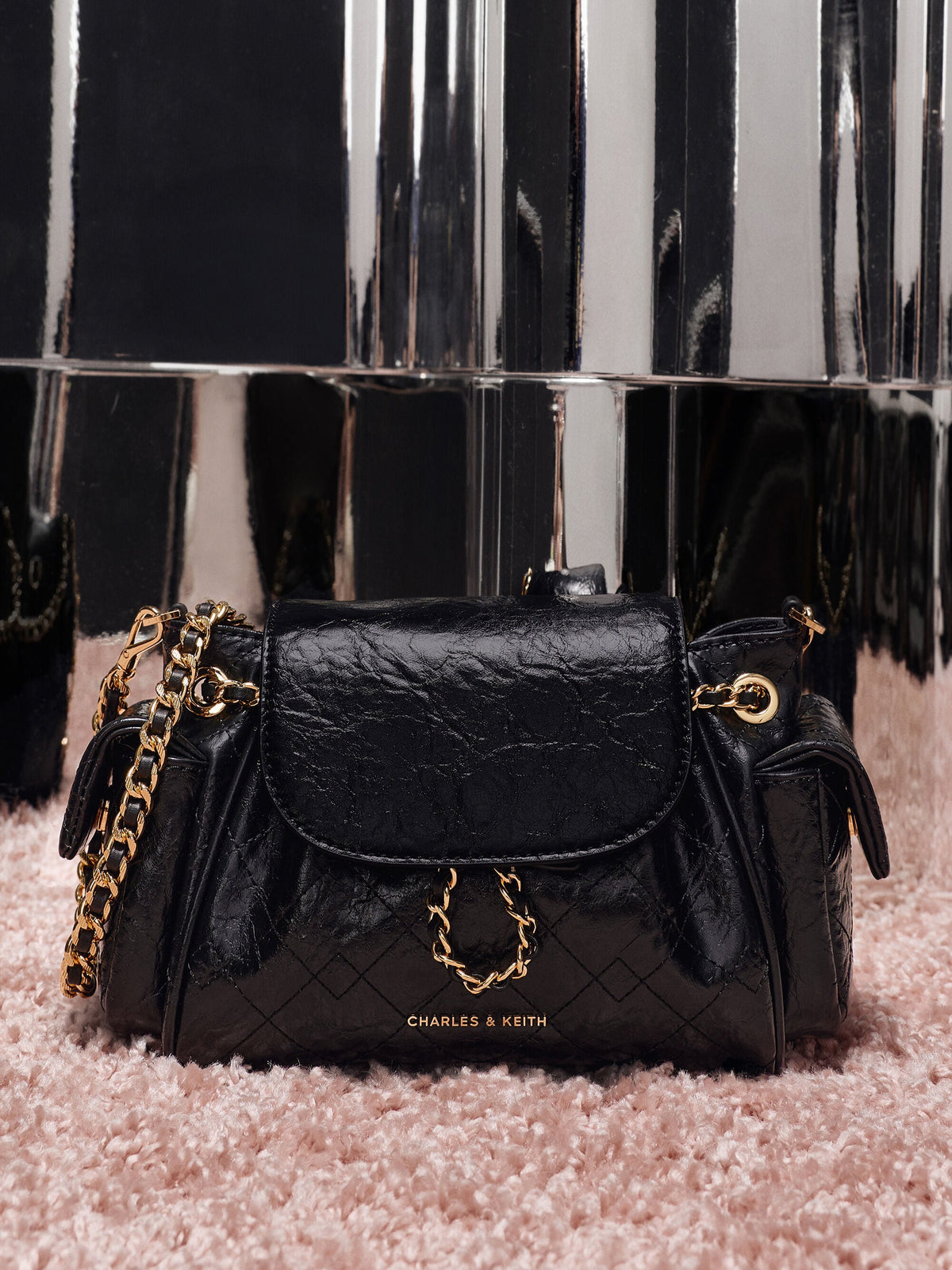 CHARLES & KEITH Customer Favorite / Duo Quilted Two-Way Front Flap Backpack - Black