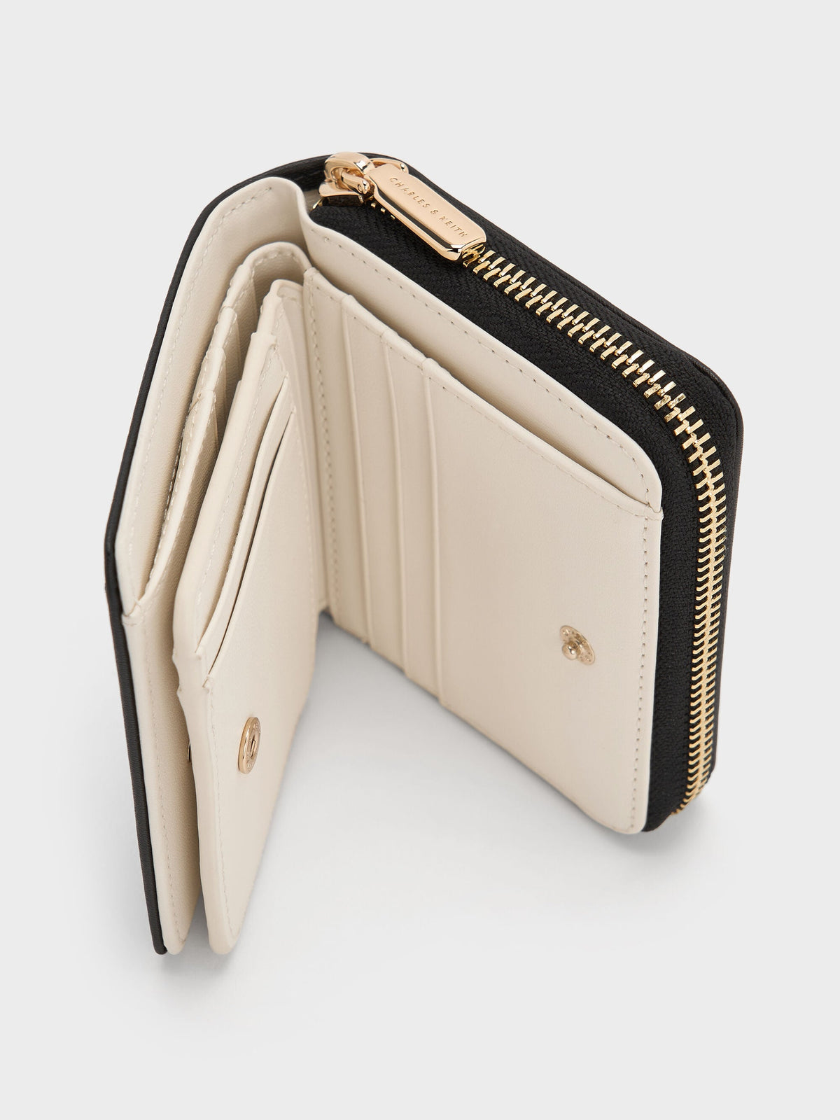 CHARLES & KEITH Trending / Finley Zip-Around Small Wallet - Black