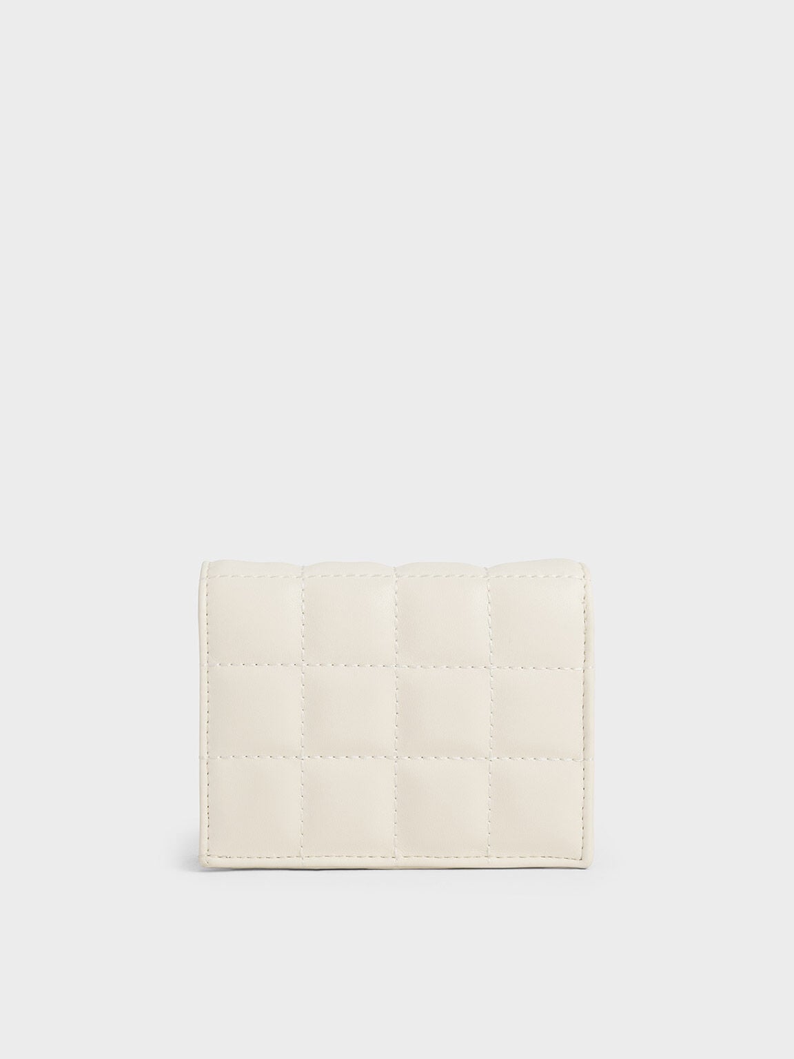 CHARLES & KEITH Value / Cassia Quilted Wallet On Chain - Cream