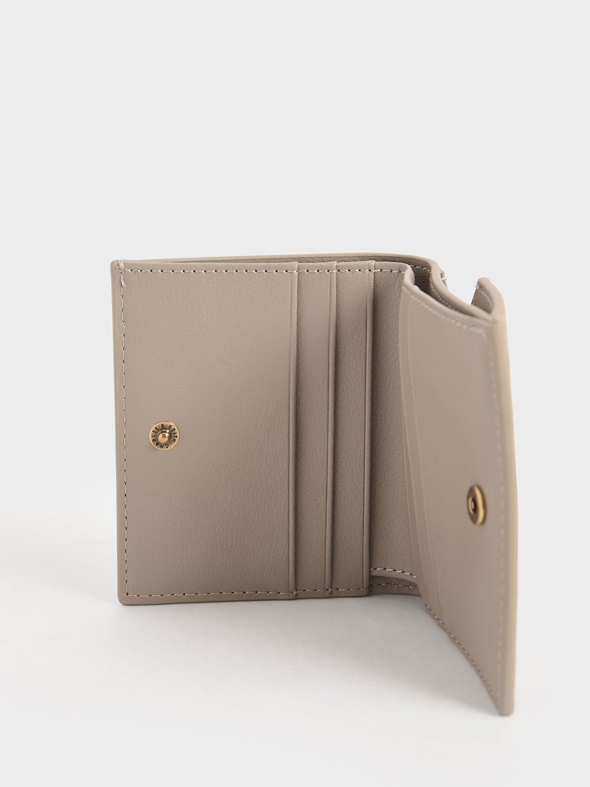 CHARLES & KEITH Recommended / Daisy Bi-Fold Small Wallet - Sand
