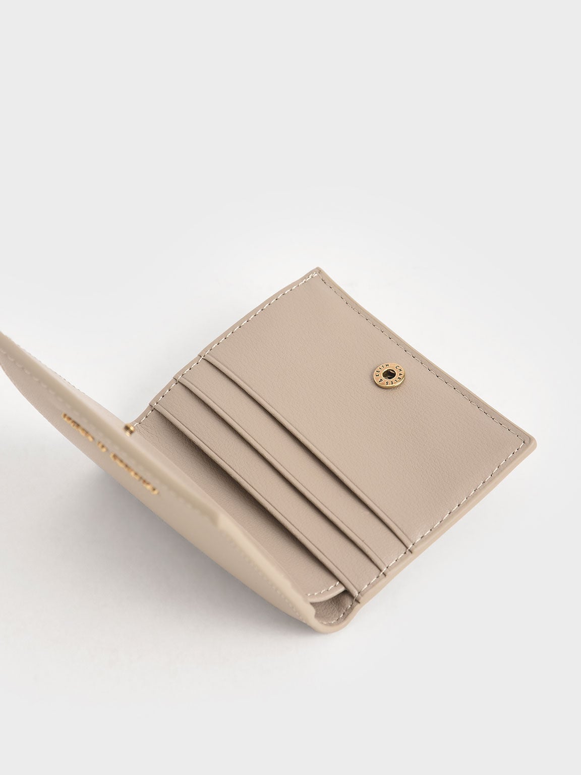 CHARLES & KEITH Recommended / Daisy Bi-Fold Small Wallet - Sand
