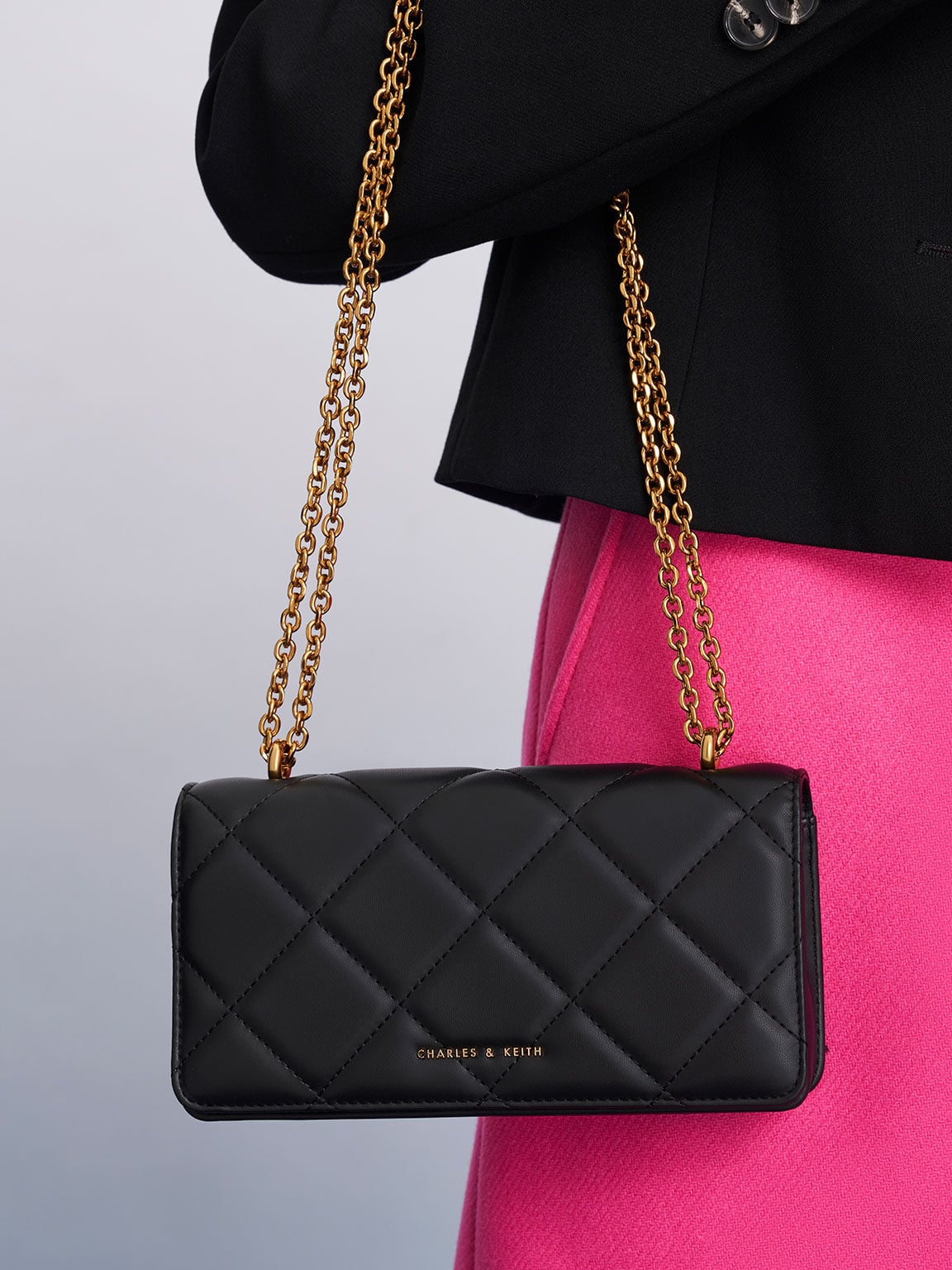 CHARLES & KEITH Best Seller / Paffuto Quilted Wallet On Chain - Black