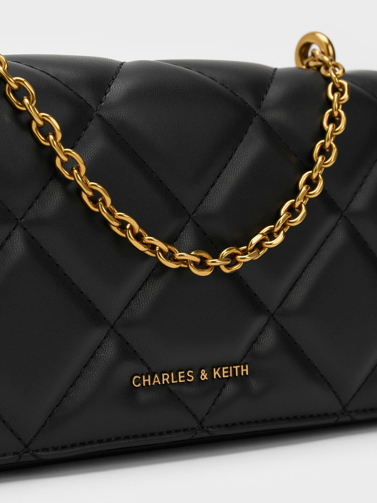CHARLES & KEITH Best Seller / Paffuto Quilted Wallet On Chain - Black
