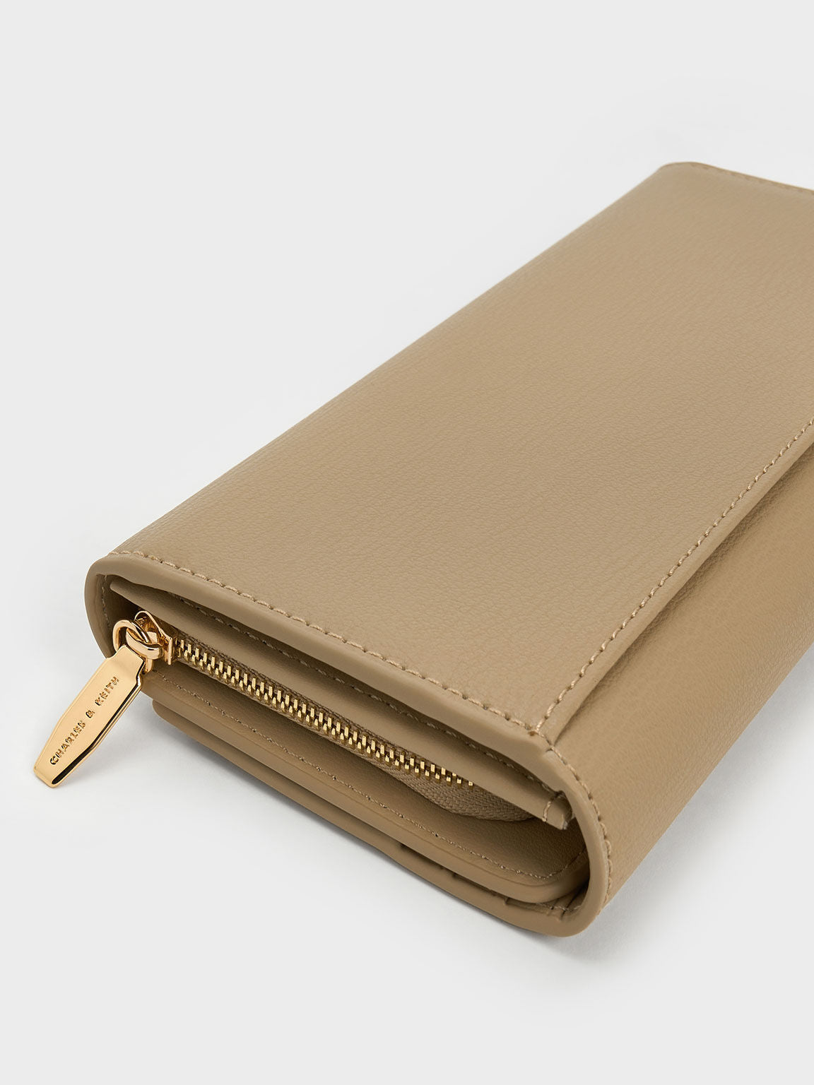 CHARLES & KEITH Exclusive / Muriel Front Flap Long Wallet - Sand