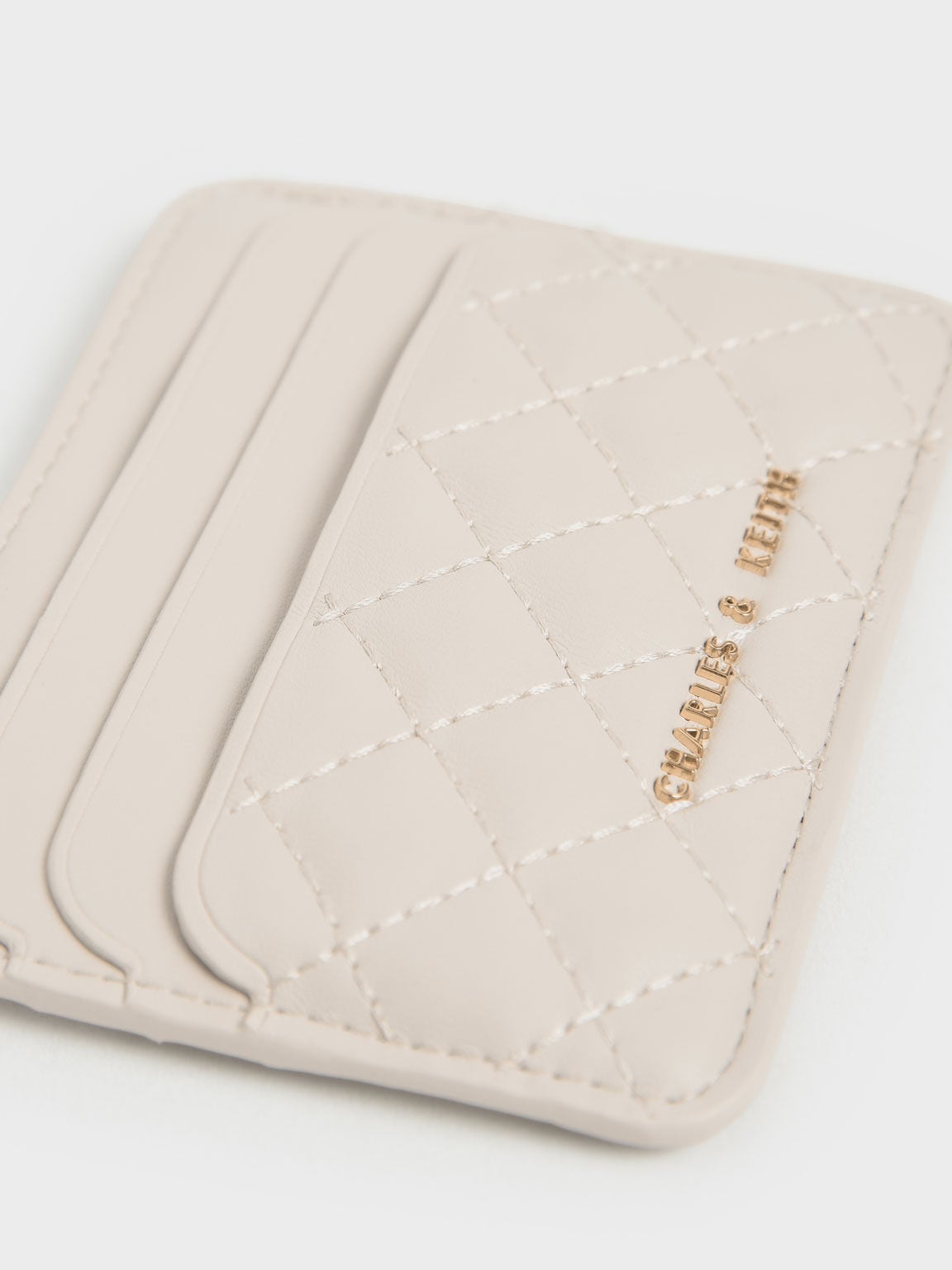 CHARLES & KEITH Sale / Cleo Quilted Card Holder - Ivory
