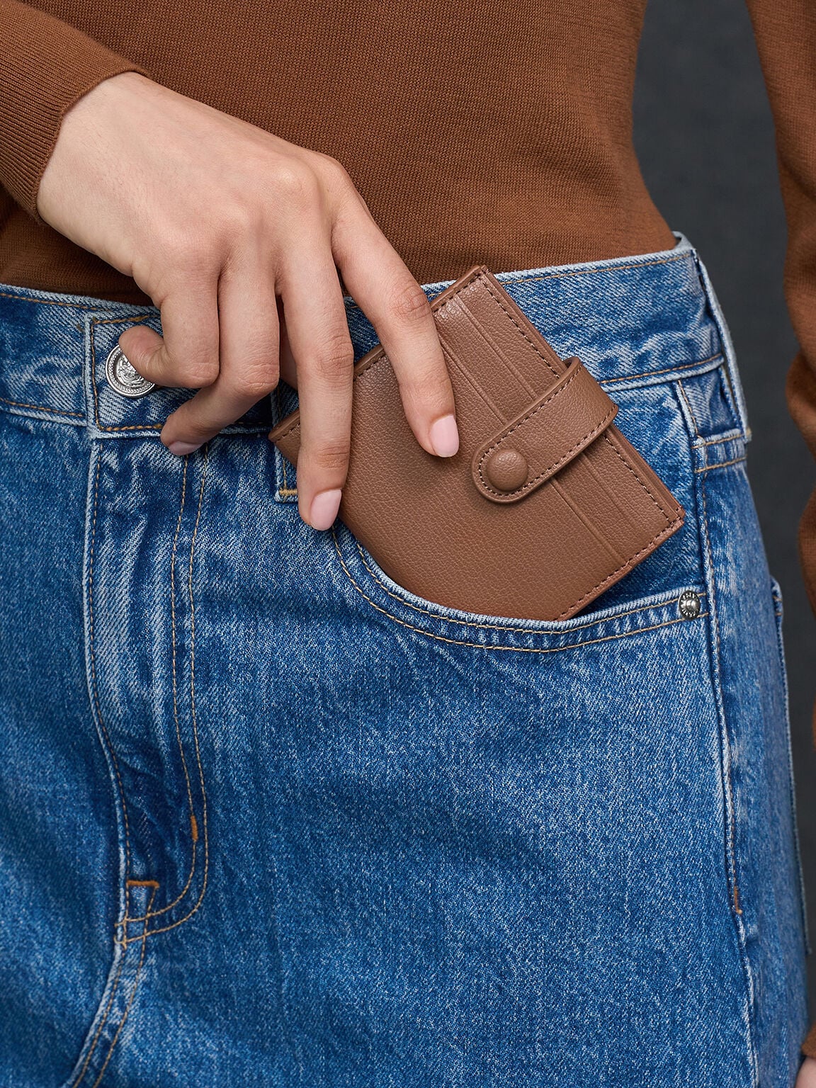 CHARLES & KEITH Featured / Bliss Snap Button Card Holder - Chocolate