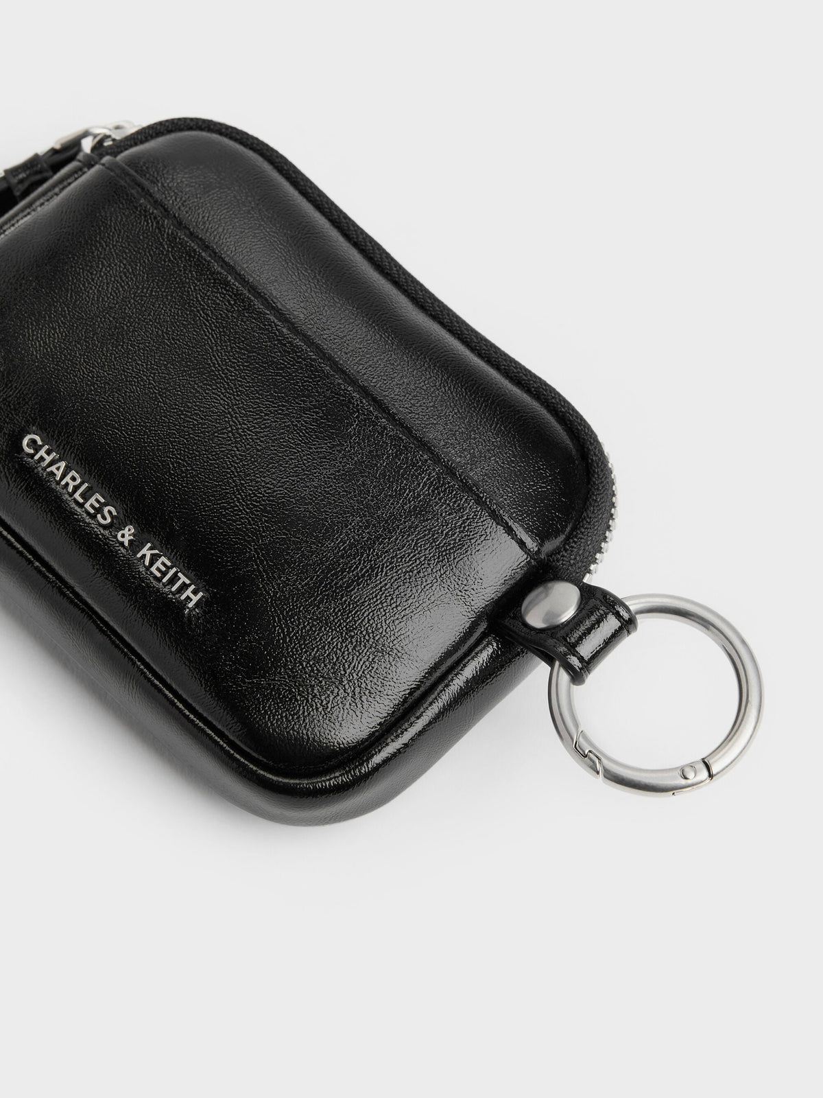 CHARLES & KEITH Best Seller / Tatiana Zip-Around Card Holder - Noir
