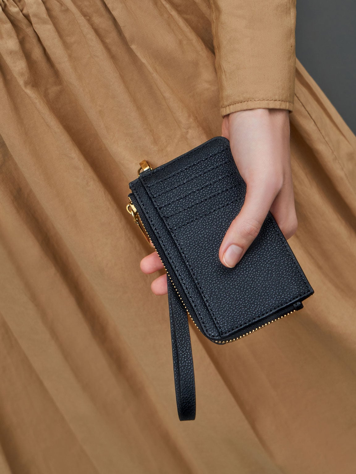 CHARLES & KEITH Essential / Dixie Wristlet Card Holder - Black