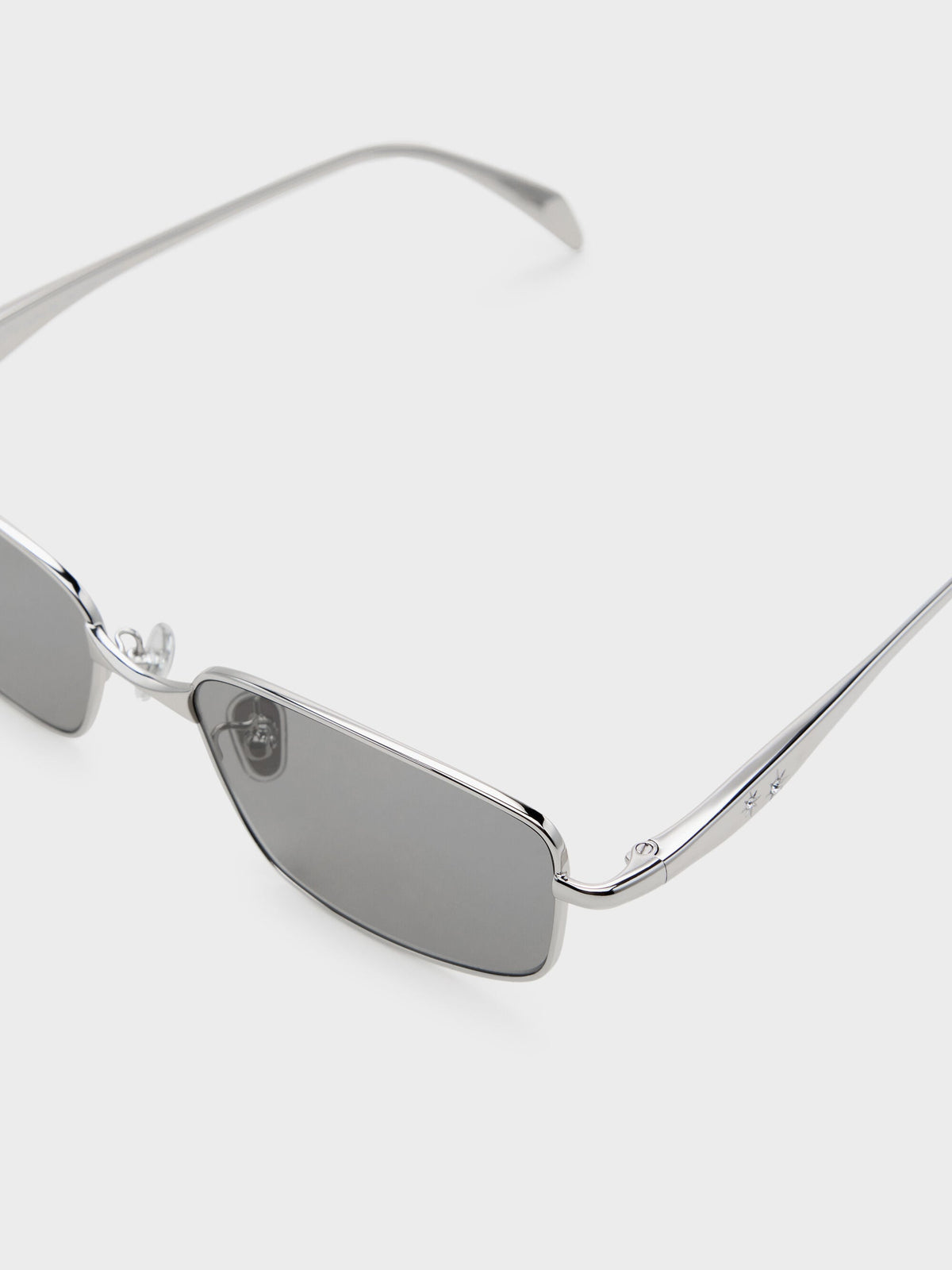 CHARLES & KEITH Trending / Celestia Rectangular Sunglasses - Silver