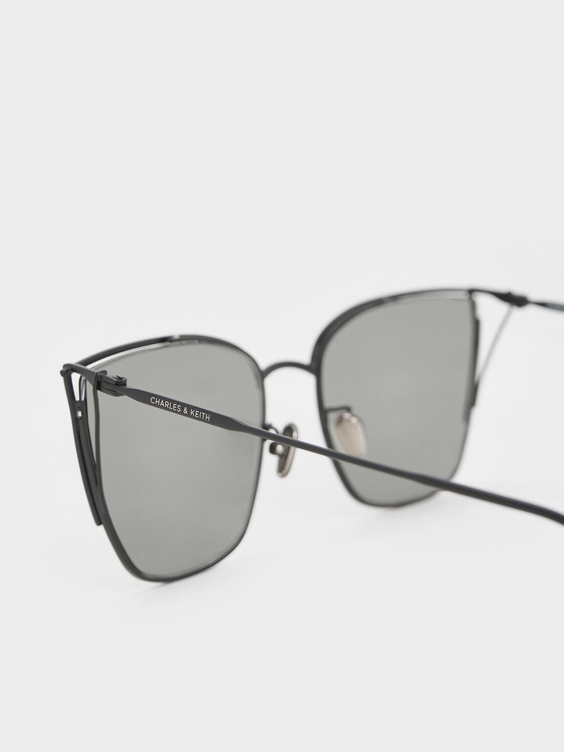 CHARLES & KEITH Smart Buy / Shea Metallic-Rim Square Sunglasses - Black