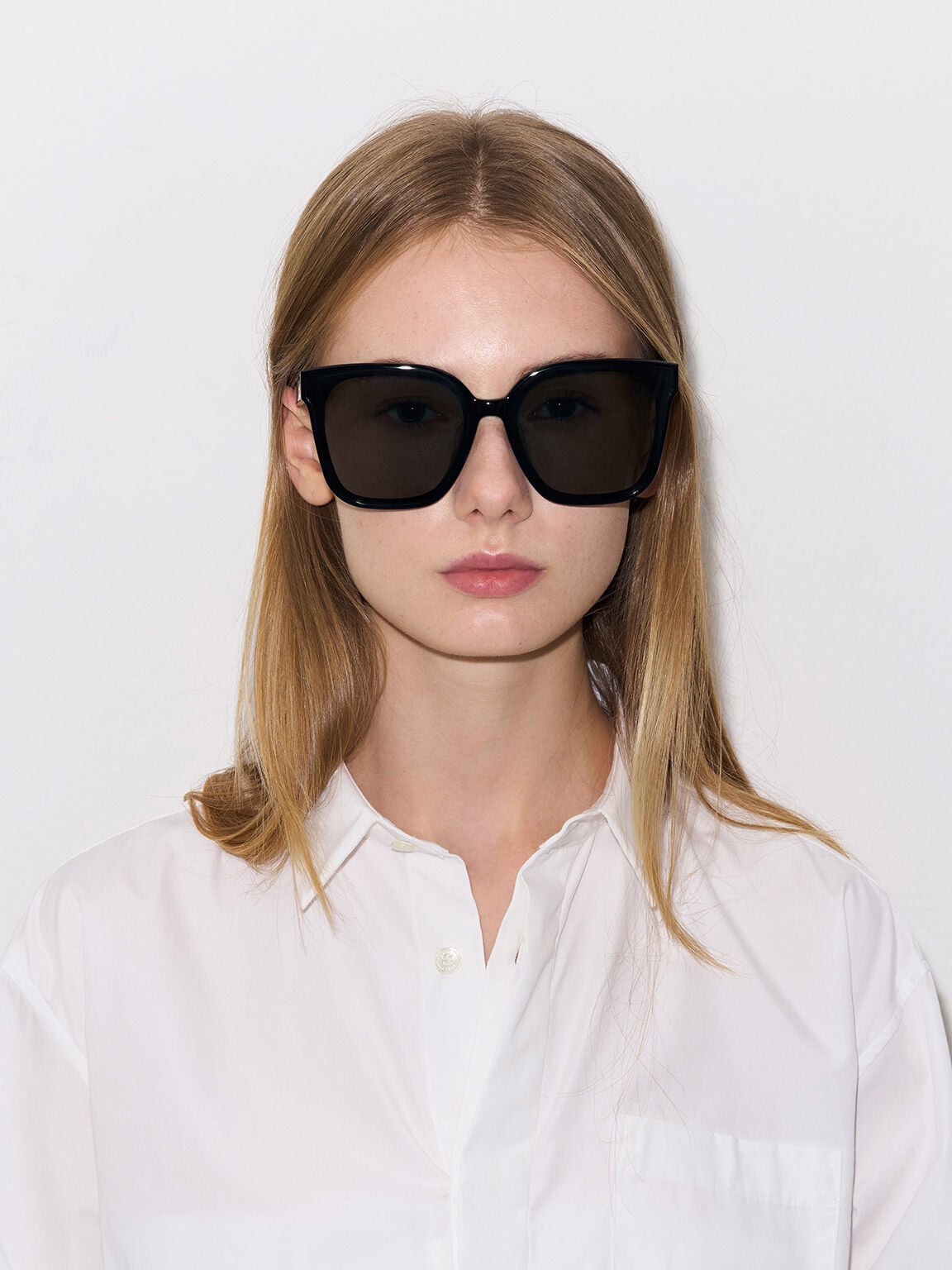 CHARLES & KEITH Popular / Gabine Oversized Butterfly Sunglasses - Black