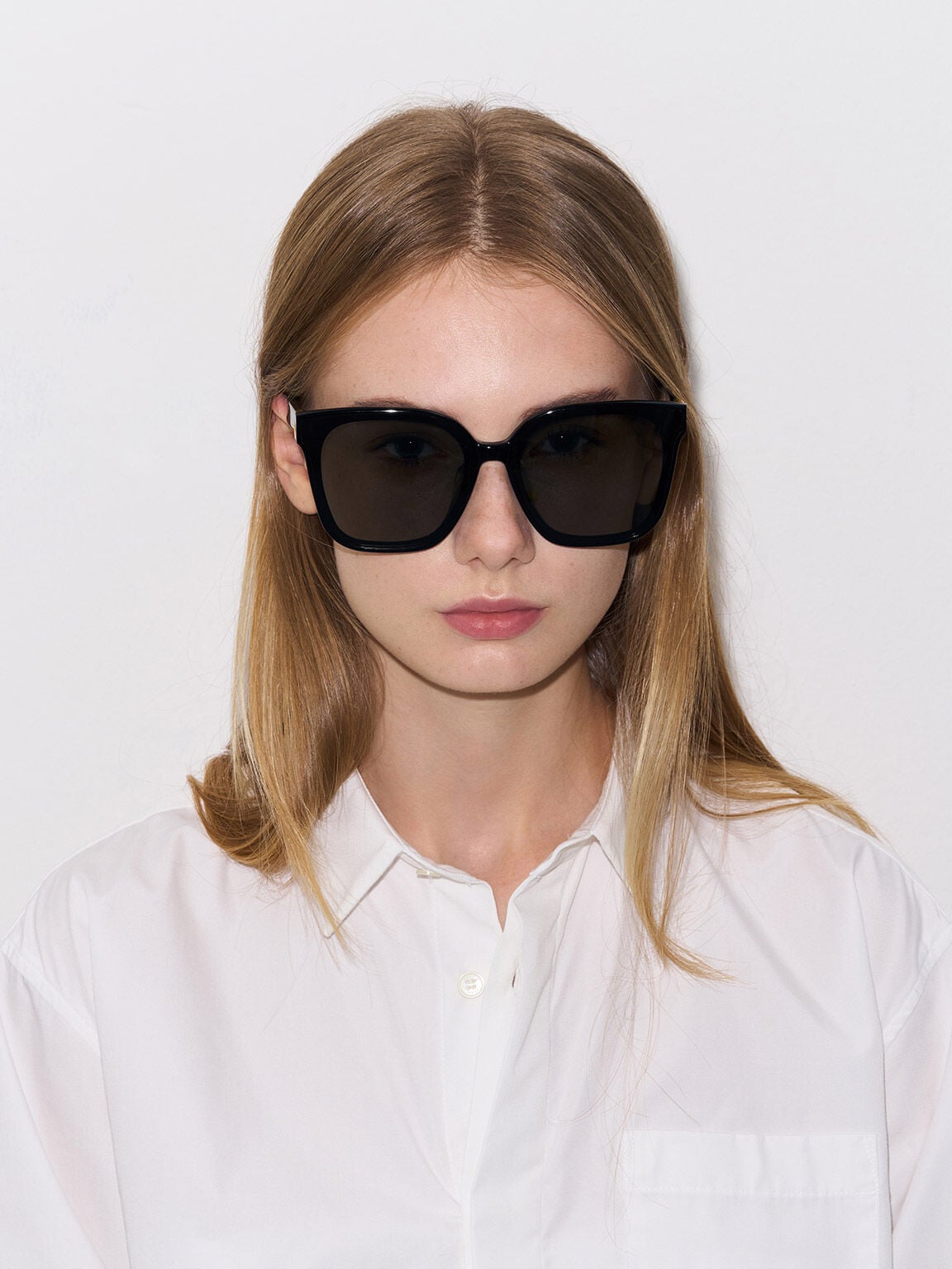 CHARLES & KEITH Popular / Gabine Oversized Butterfly Sunglasses - Black